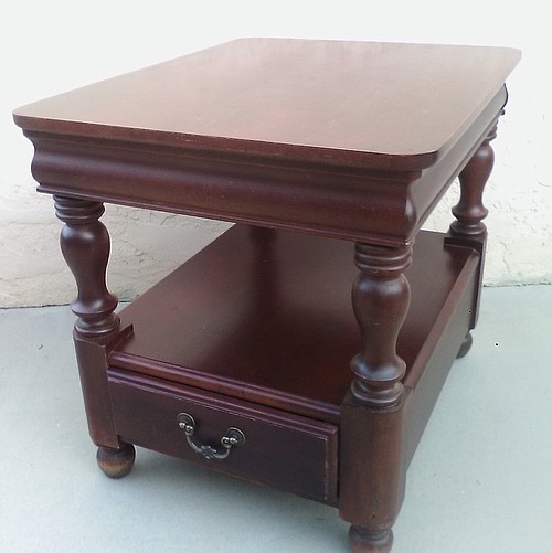 https://media.sandiegoreader.com/classifieds/Side_Table_02_t500.JPG?21bf6915bb019ee8470ac50ab6ce308e04d7a184