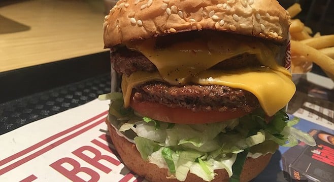 Burger Chain Strives To Be In N Out But Doesn T Quite Make It San Diego Reader