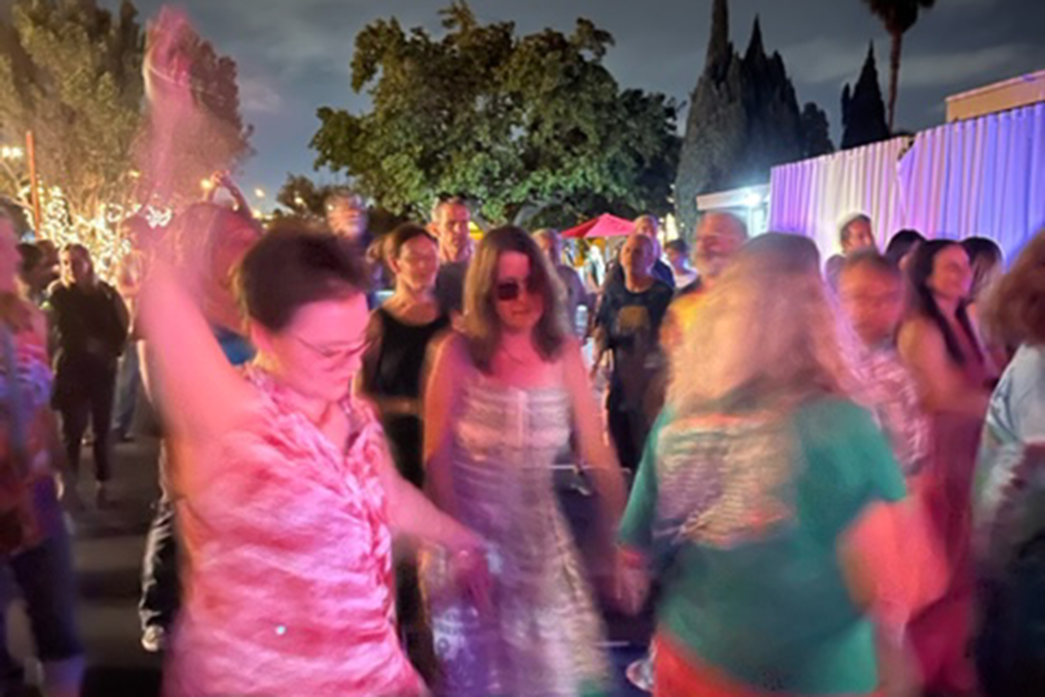Gonzo Report: Sippin' & spinnin' with Jerry Garcia jammers at Del Mar Social - Vimarsana News
