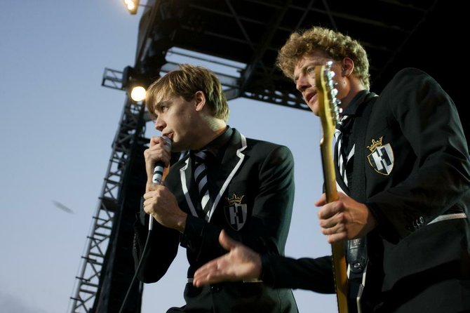 The Hives performance
