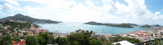  St. Thomas, US Virgin Islands:
Panoramic shot of the bay at Charlotte Amelie, St. Thomas. US Virgin Islands

