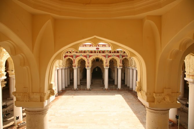 This is an old palace of this city called Thirumalai Nayakkar Mahal. It dates back to the 17th century (Madurai, Tamil Nadu India)