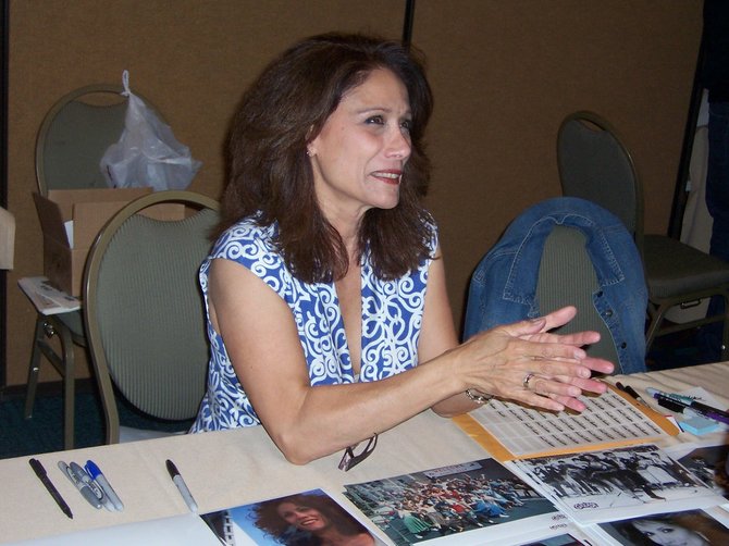 Annette Cardona