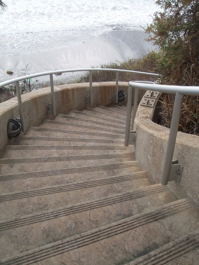 The curving staircase leading down to Swami's beach in Encinitas.