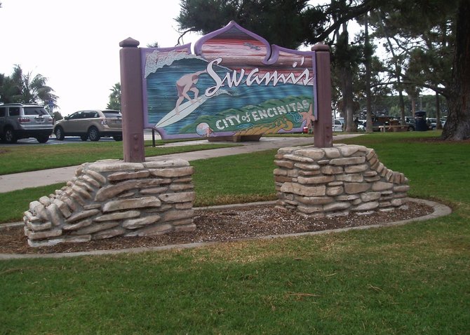 The sign for Swami's beach.
