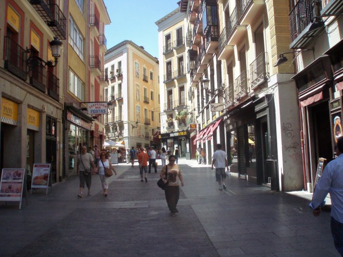 Yet another European pedestrian walkway-this time in Madrid.
