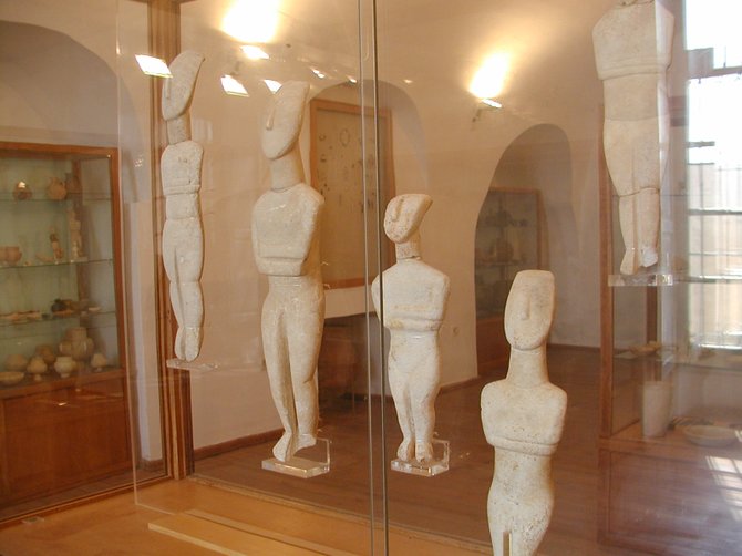 Early Cycladic Marble Sculpture, Third Millenium BC, Naxos
Archeological Museum, Naxos, Cyclades, Greece
