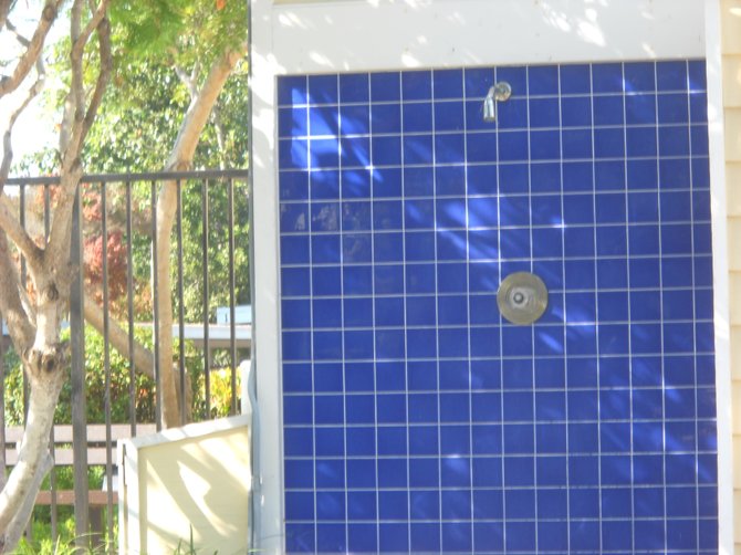 Outdoor showers are the way to go at Mariner's Cove in Ocean Beach!