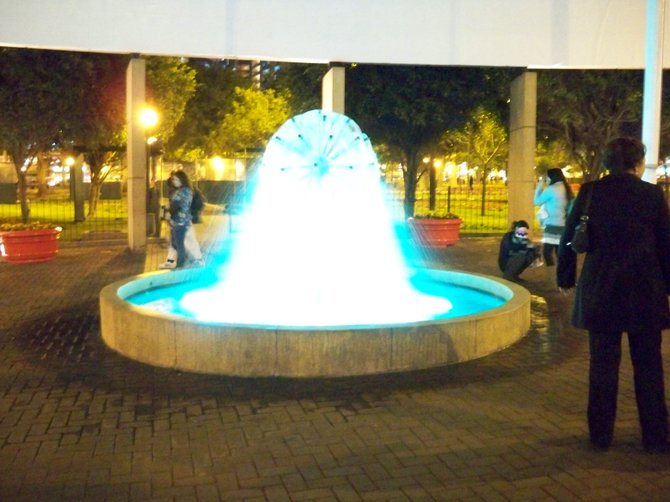 Fountain in front of the entrance to Kennedy Park in Lima, Peru