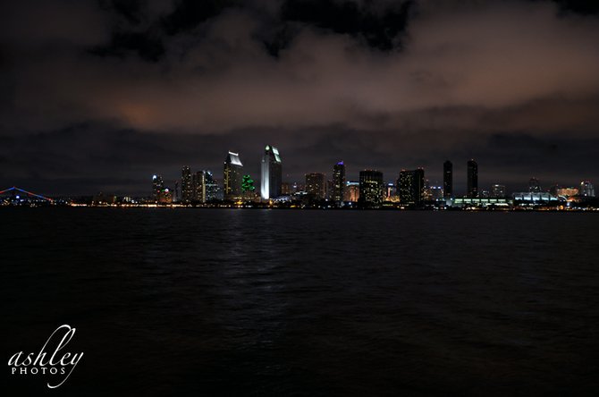 I took this picture of downtown San Diego with my Nikon d90. i came here to take pictures for my engagement and snapped this picture and fell in love. this is why i love San Diego so much, it's so beautiful.
