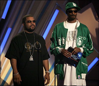 Ice Cube and Snoop had signed the stolen guitar.