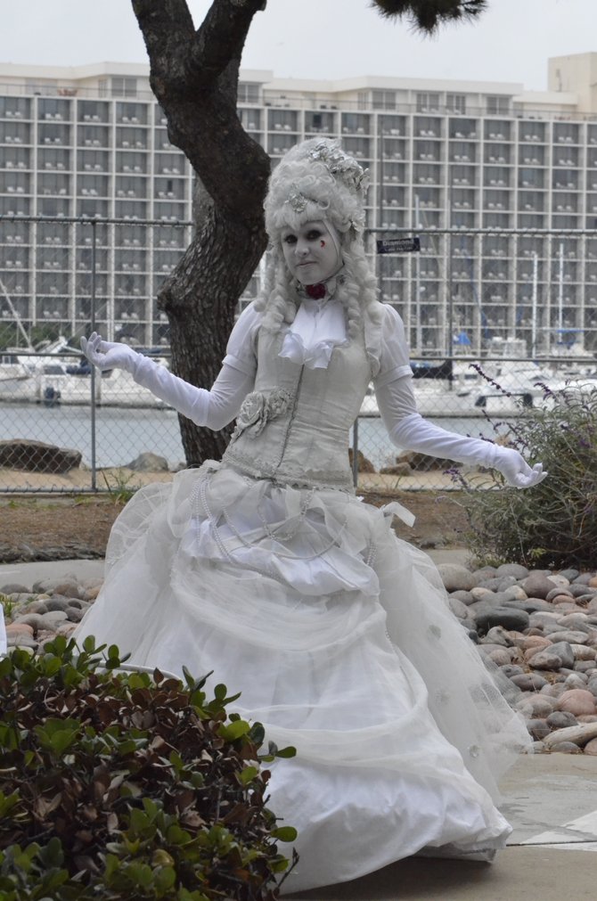 A young lady all dressed in white at "Gator By The Bay" festival yesterday in San Diego, CA. at Spanish Landing Park, North Harbor Drive.
"it's a Vilma!"  Vilma Ruiz Pacrem