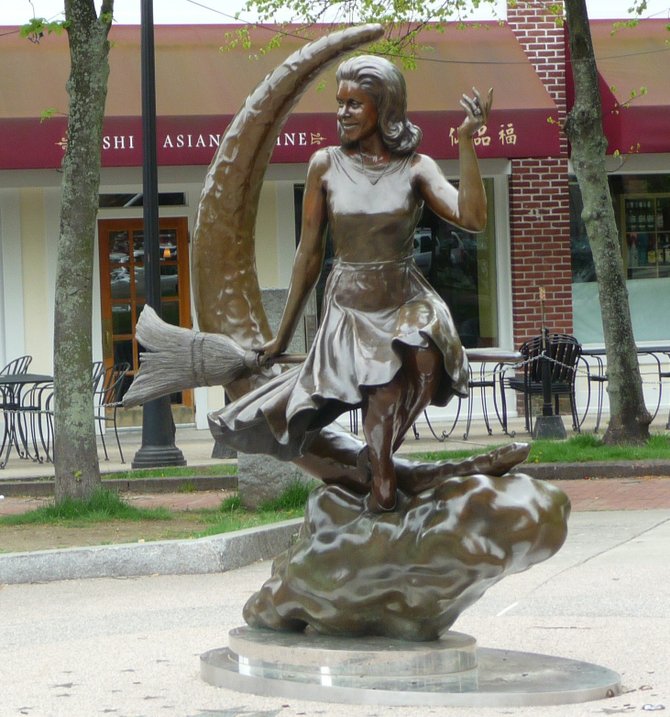 Statue of Bewitched's Elizabeth Montgomery