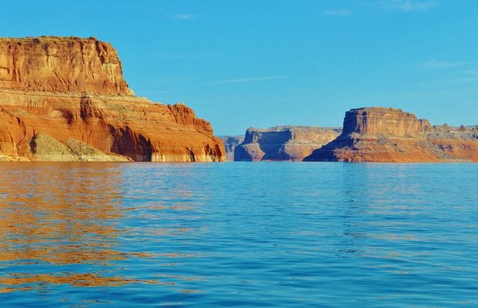 Lake Powell AZ/UT.
