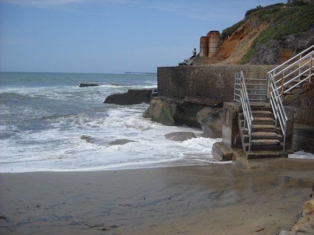 Bermuda Beach stairway.