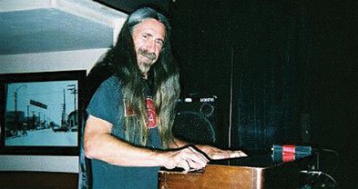 Rest assured, Mentals fans,  keyboardist Mighty Joe Longa’s hair and hands are well intact.