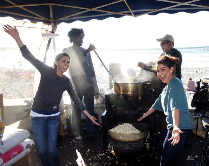 I love kettle corn.

At the OB Octoberfest