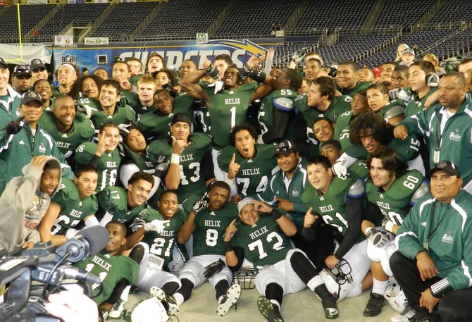 2011 Division II Champions - Helix Highlanders