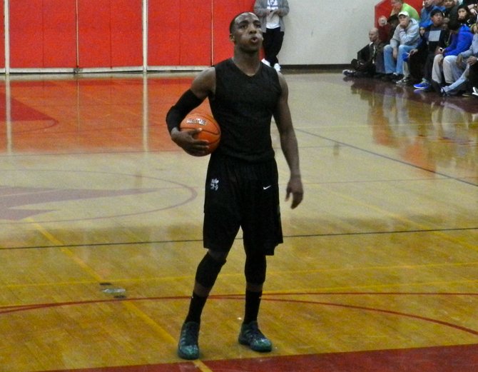 Lincoln guard Tyree Robinson at the free throw line