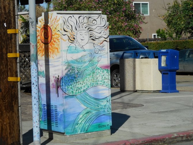 Full-figured mermaid on utility box at corner of Sunset Cliffs Blvd. and Narragansett Ave.