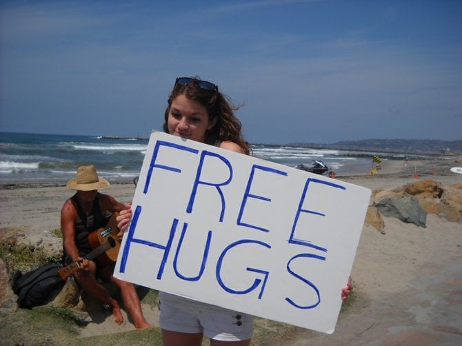 Friendly young lady in Ocean Beach.