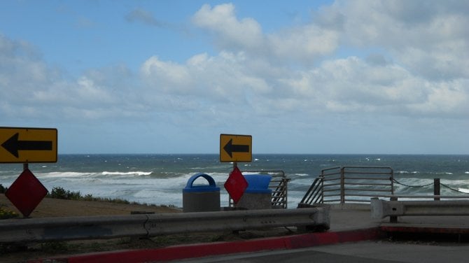 Cloudy day along Sunset Cliffs Blvd.