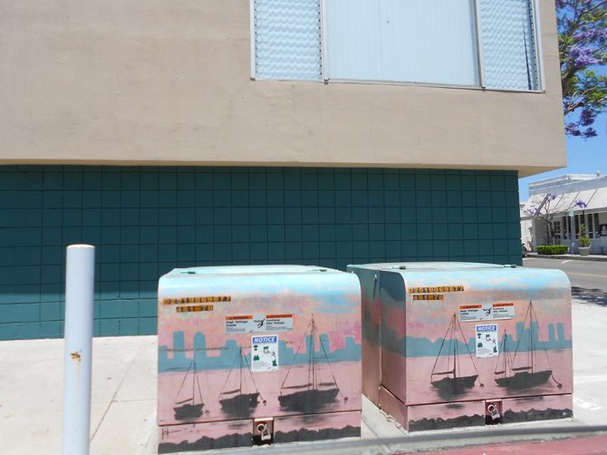Twin utility box art on Scott St, in Pt. Loma.