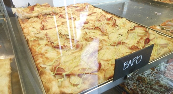 Bapo (bacon and potato) pizza