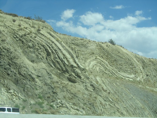A "slice" of San Andreas Fault ...