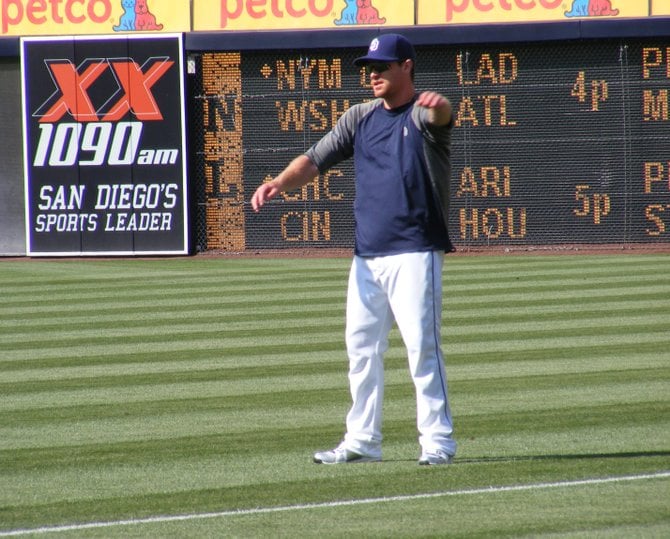 Logan Forsythe warms up before Friday's game.