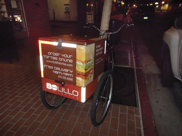 The cargo box of the delivery trike Jovel rides