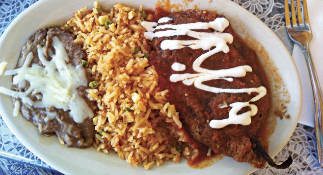 The sauce over the chile relleno featured fresh, not canned, tomatoes. Queso blanco oozed from the battered and flash-fried poblano.