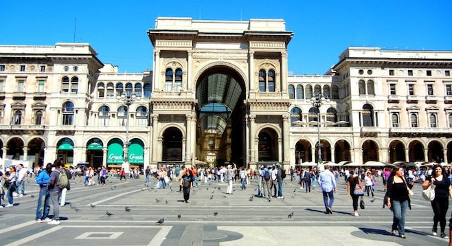 How Milan does shopping malls: the classical façade of Galleria Vittorio Emanuele II.