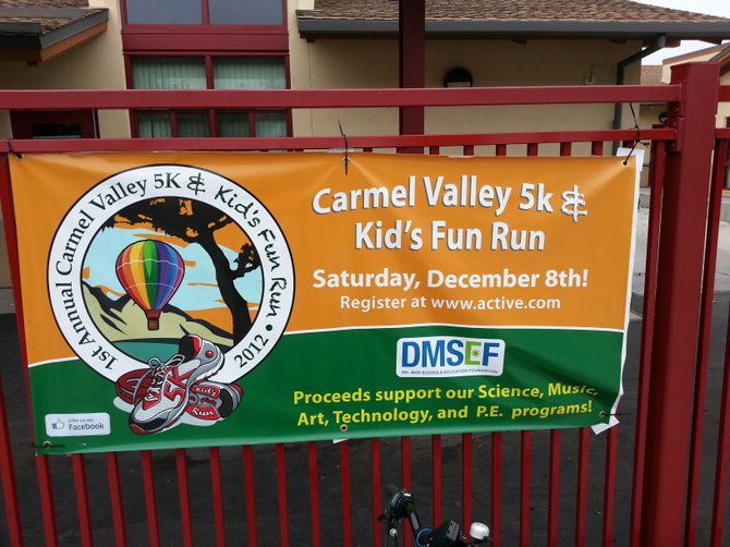 Banner at Torrey Hills Elementary School 