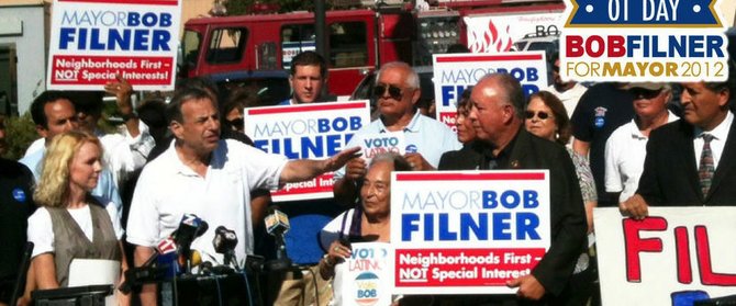 Bob Filner on mayoral campaign trail