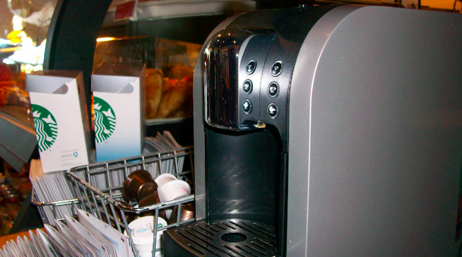 A  Starbucks Verismo machine
