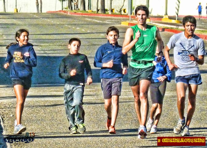 RACEWALKERS DURING TRAINING CAMP IN TIJUANA/Marchistas durante campamento de invierno en Tijuana.