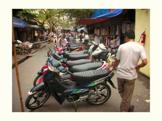 Hanoi bike shop