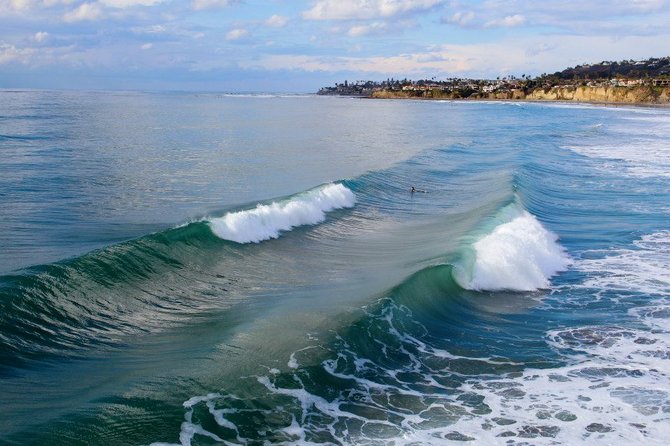Blue waves
(Pacific Beach)