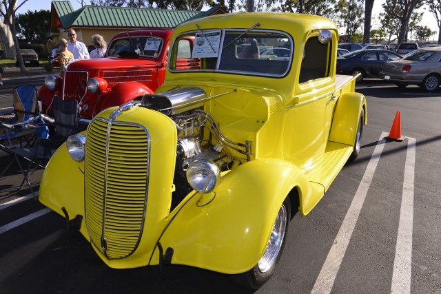 Clairemont: Monthly classic car meet.
Photography by Robert Chartier