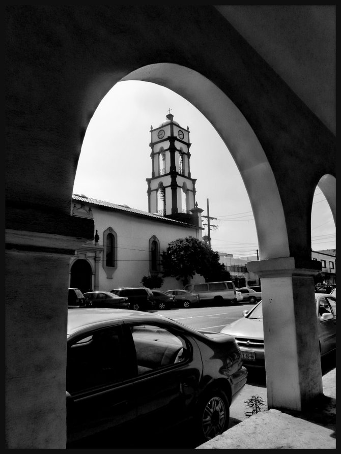 Neighborhood Photo
BAJA CALIFORNIA
Sacred Heart Church on 11th Street in Tijuana./ Iglesia del Sagrado Corazon en Tijuana.