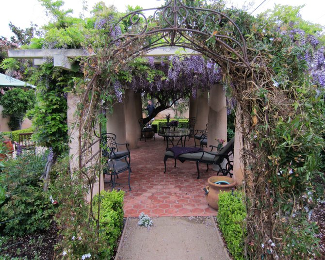 Another shot from flower show website of 9th St. winner - clearly a patio