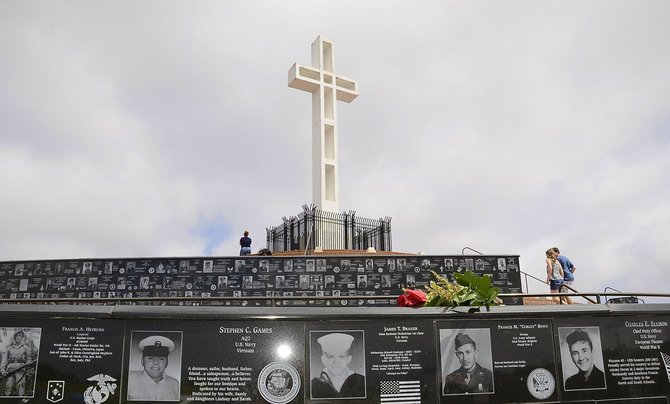 Veterans' memorial at Mt. Soledad. Photo Bob Weatherston.