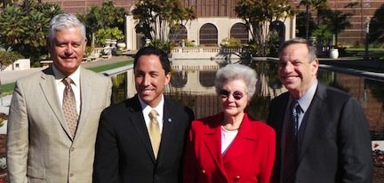 
SDG&E's Frank Urtasun, Council President Todd Gloria, Betty Peabody of Friends of Balboa Park and San Diego Mayor Bob Filner celebrate the renovation of the Balboa Park Lily Pond
