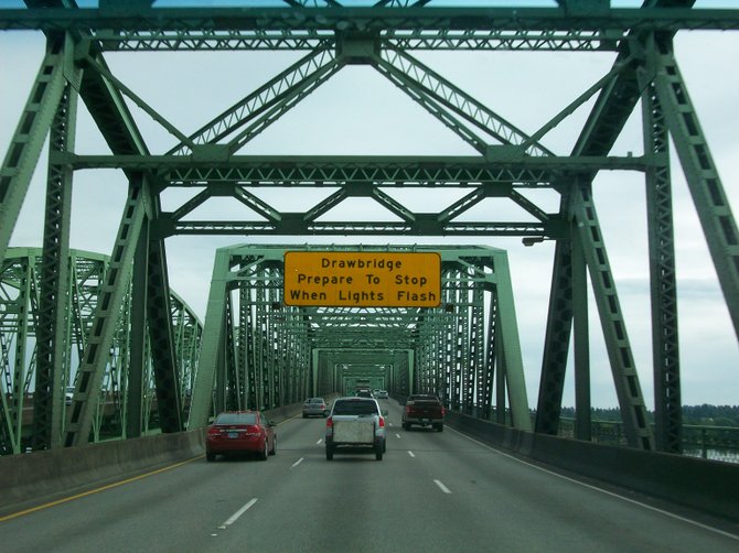 Drawbridge over the Williamette River in Portland, Oregon.