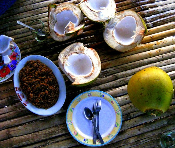 Coconuts are served at most Bohol restaurants. 