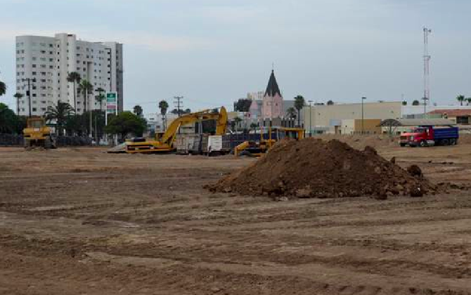 Construction site of newest Tijuana Walmart (image from El Sol de Tijuana)