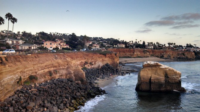 Sunset Cliffs in San Diego, the neighborhood view.