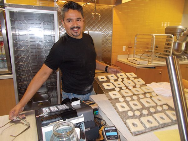 Javier Jiménez preps CroBars for overnight baking