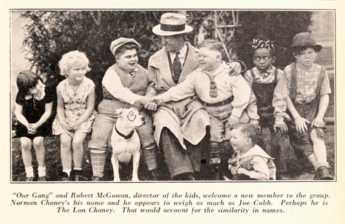 It's a meeting of the hinds as director Robert McGowan introduces newcomer 'Chubby Chaney' to Joe Cobb and the Gang. ("The Film Daily," February 27, 1929.) 